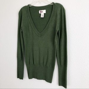 SO Olive Green V-neck Sweater. Sz small.